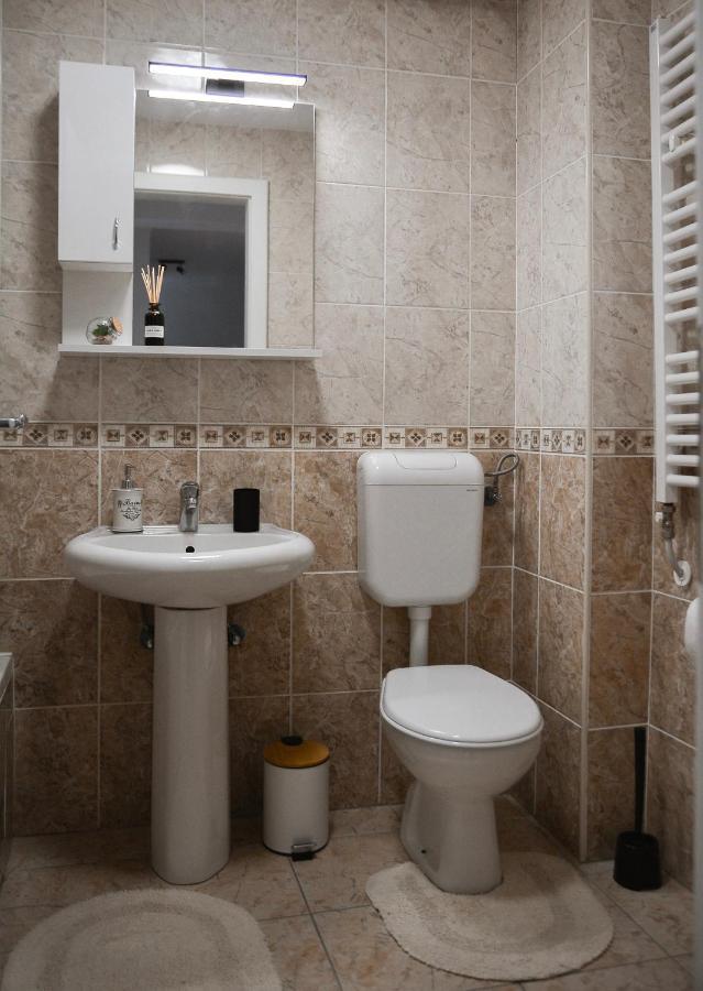 Crown Apartment 2 Суботиця Екстер'єр фото